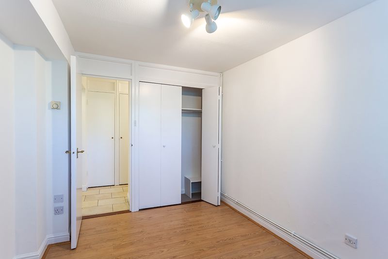 Bedroom- click for photo gallery